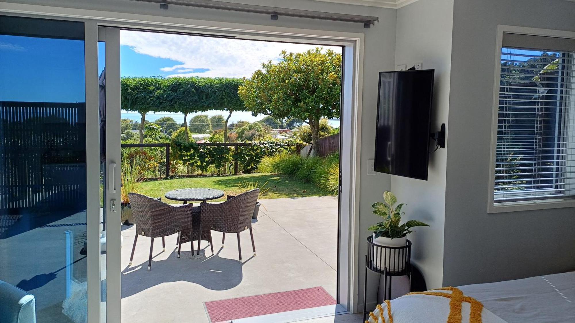 Seascape Hideaway Pohara Apartment Exterior photo